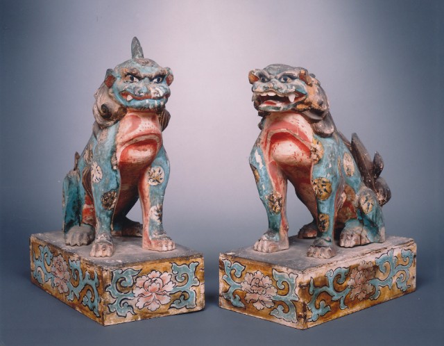 小松原・日高神社の狛犬(木彫)